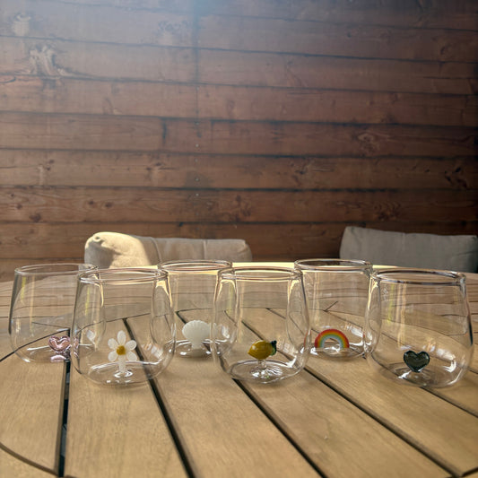 Waarom een drinkglas met figuur je tafel leuker maakt