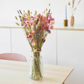 Geef foto weer in Gallery viewer, Gedroogd veldboeket – Pink

