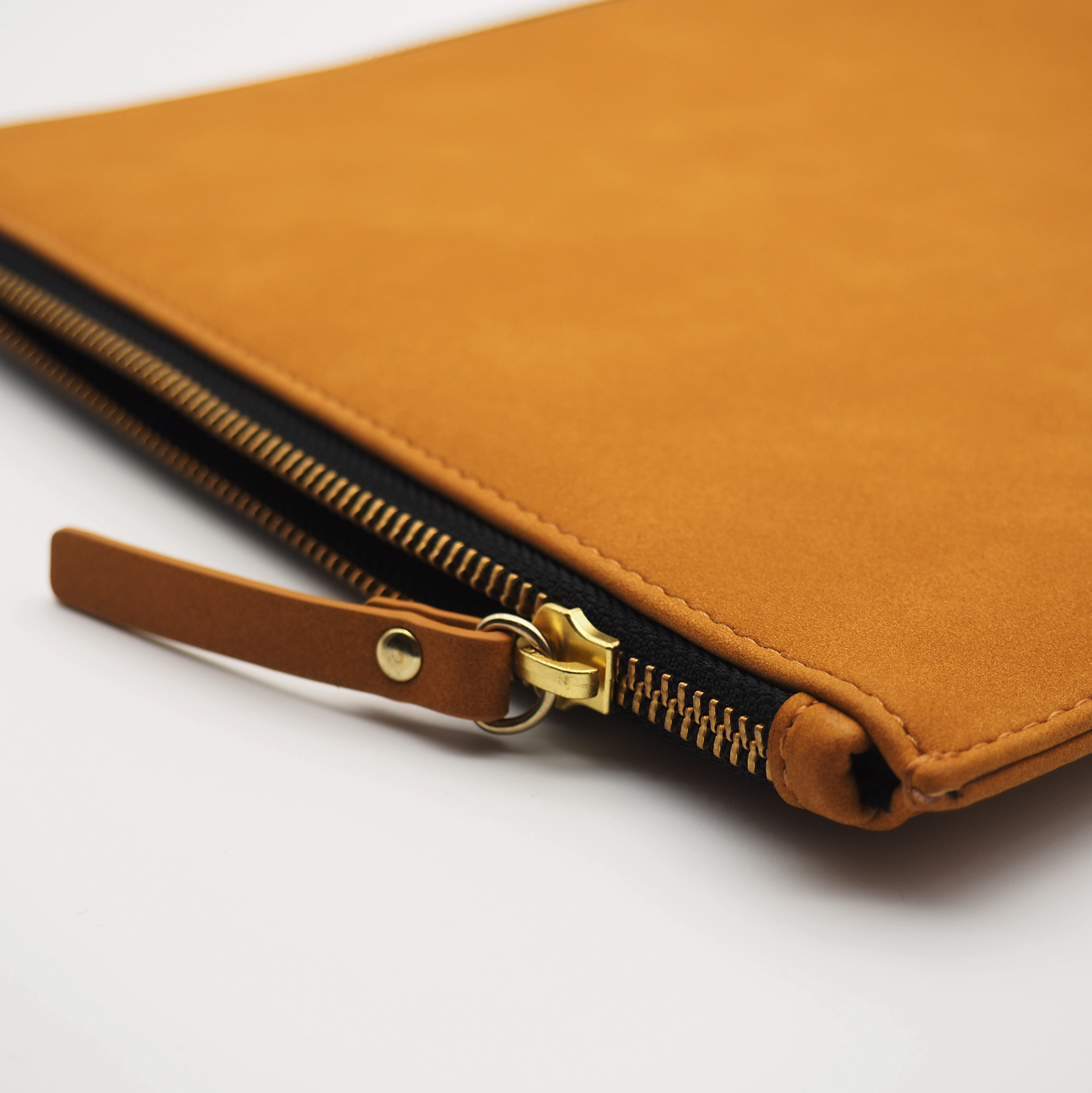 Atelier Camel - Laptophoes