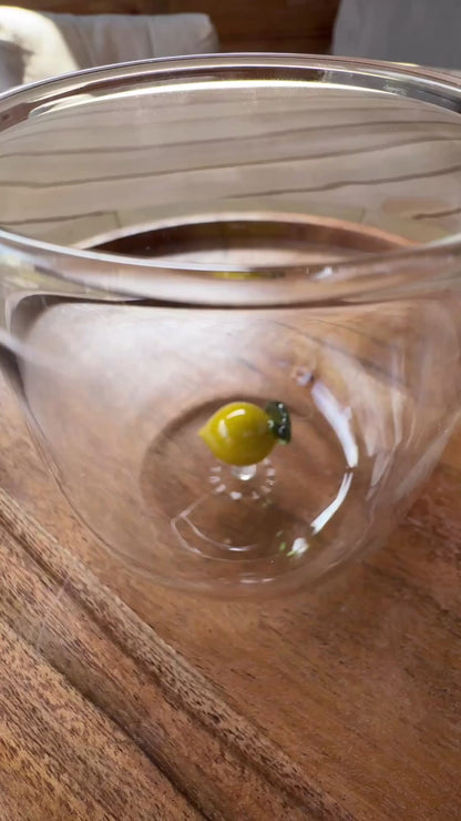 Drinkglas met citroen